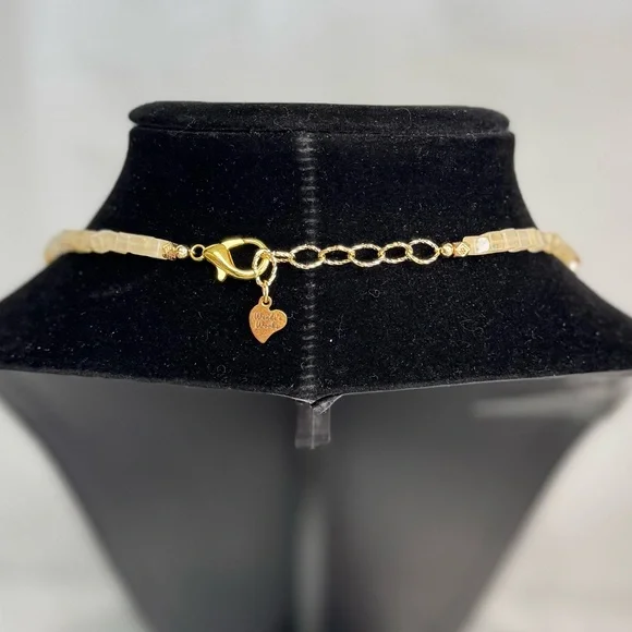 Butterfly’s, Bees & Flowers Stone & Glass Yellow & Gold Jewelry Set. - Picture 5 of 10